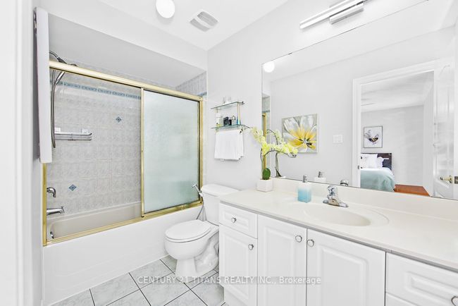 61 Rizal Ave, House attached with 3 bedrooms, 4 bathrooms and 2 parking in Markham ON | Image 12