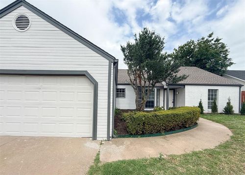 117 N Grand Fork Dr, Edmond, OK, 73003-4751 | Card Image