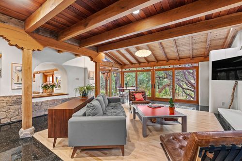 1330 Bishops Lodge Rd, Santa Fe, NM, 87506-0002 | Card Image