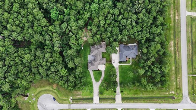 Home next to the cul-de-sac for added seclusion | Image 33