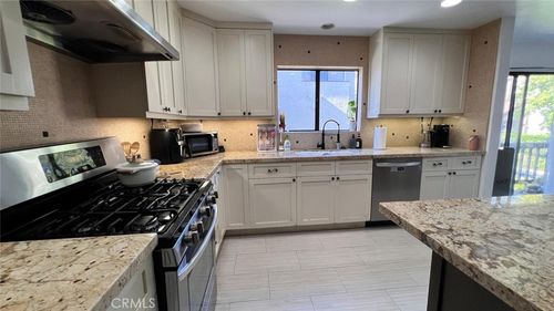 35-21730 Marylee St, Woodland Hills, CA, 91367 | Card Image