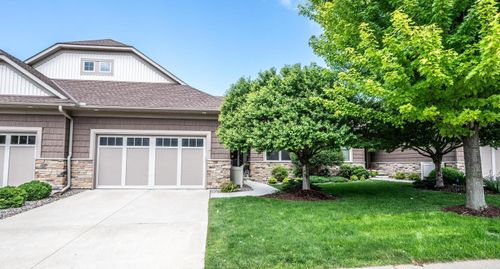 8619 Lake Riley Dr, Chanhassen, MN, 55317-4501 | Card Image