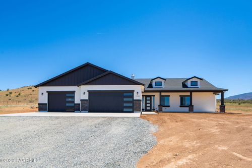 11933 N Hickory Dr, Prescott Valley, AZ, 86315 | Card Image