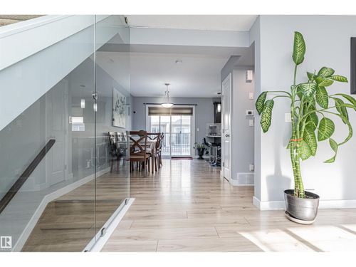 675 Albany Way Nw, Edmonton, AB, T6V0H1 | Card Image