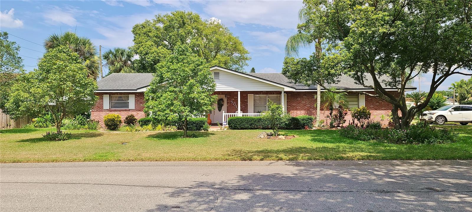 Lake Miriam Cir, Lakeland, FL 33813