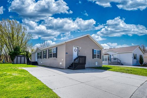 280 Pompano Court, Lapeer Township, MI, 48446 | Card Image