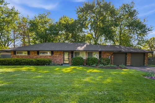 9226 Stephanie St, Centerville, OH, 45458-3712 | Card Image