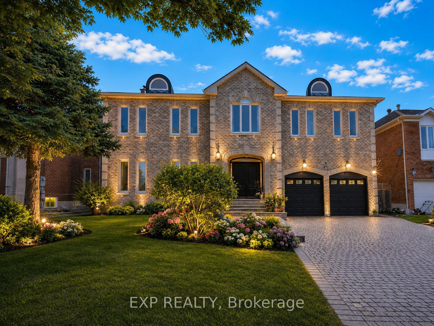 Residential in Richmond Hill