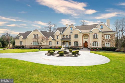 203 Alisons Way, Greenville, DE, 19807-1759 | Card Image