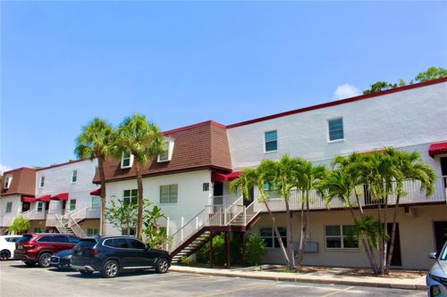 f206-9101 Tudor Dr, TAMPA, FL, 33615-3782 | Card Image