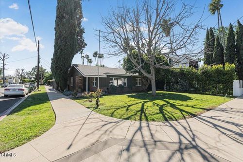 13902 Calvert St, Van Nuys, CA, 91401-3514 | Card Image