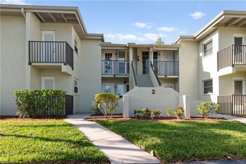 apt-2d-7400 College Pkwy, FORT MYERS, FL, 33907-5522 | Card Image