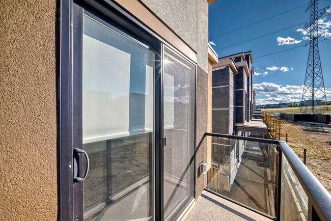 330 Sage Hill Cir Nw, Townhouse with 3 bedrooms, 2 bathrooms and 3 parking in Calgary AB | Image 35