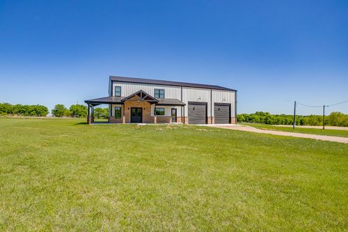 9316 Granda Vista Way, Joshua, TX, 76058-2212 | Card Image