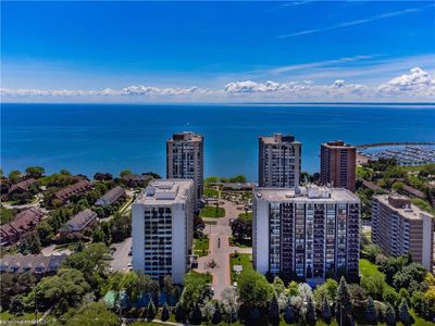 PH6 - 2175 Marine Dr, House attached with 2 bedrooms, 2 bathrooms and 1 parking in Oakville ON | Image 1