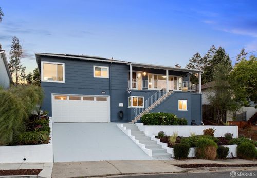 18623 Laredo Rd, Castro Valley, CA, 94546-2701 | Card Image