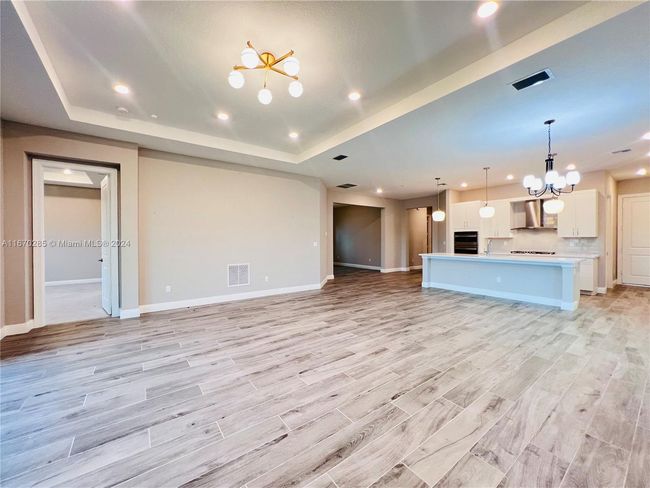 12070 - 12070 N Baypoint Cir, House other with 3 bedrooms, 2 bathrooms and null parking in Parkland FL | Image 16