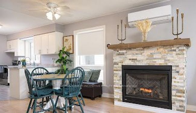 28 Dyer Dr, House attached with 4 bedrooms, 2 bathrooms and 4 parking in Wasaga Beach ON | Image 8