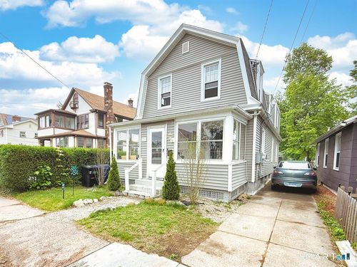 124 Richards St, West Haven, CT, 06516-3728 | Card Image