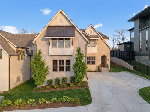3420B Golf Club Ln, Nashville, TN, 37215-1506 | Card Image