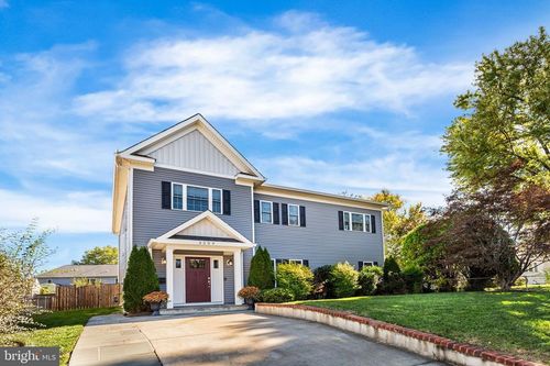 3209 Nottage Ln, FALLS CHURCH, VA, 22042-3811 | Card Image
