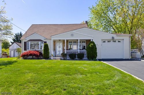 435 3rd Ave, Garwood, NJ, 07027-1026 | Card Image