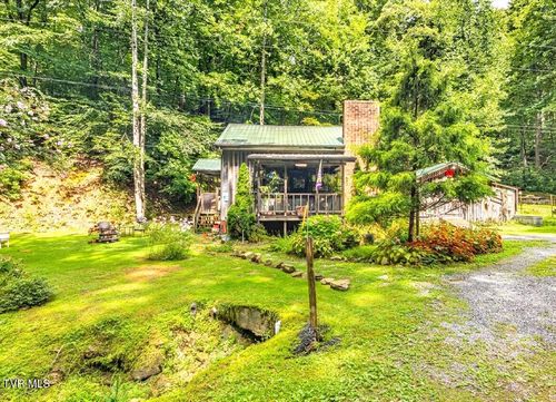415 Stone Mountain Rd, Bulls Gap, TN, 37711-2008 | Card Image