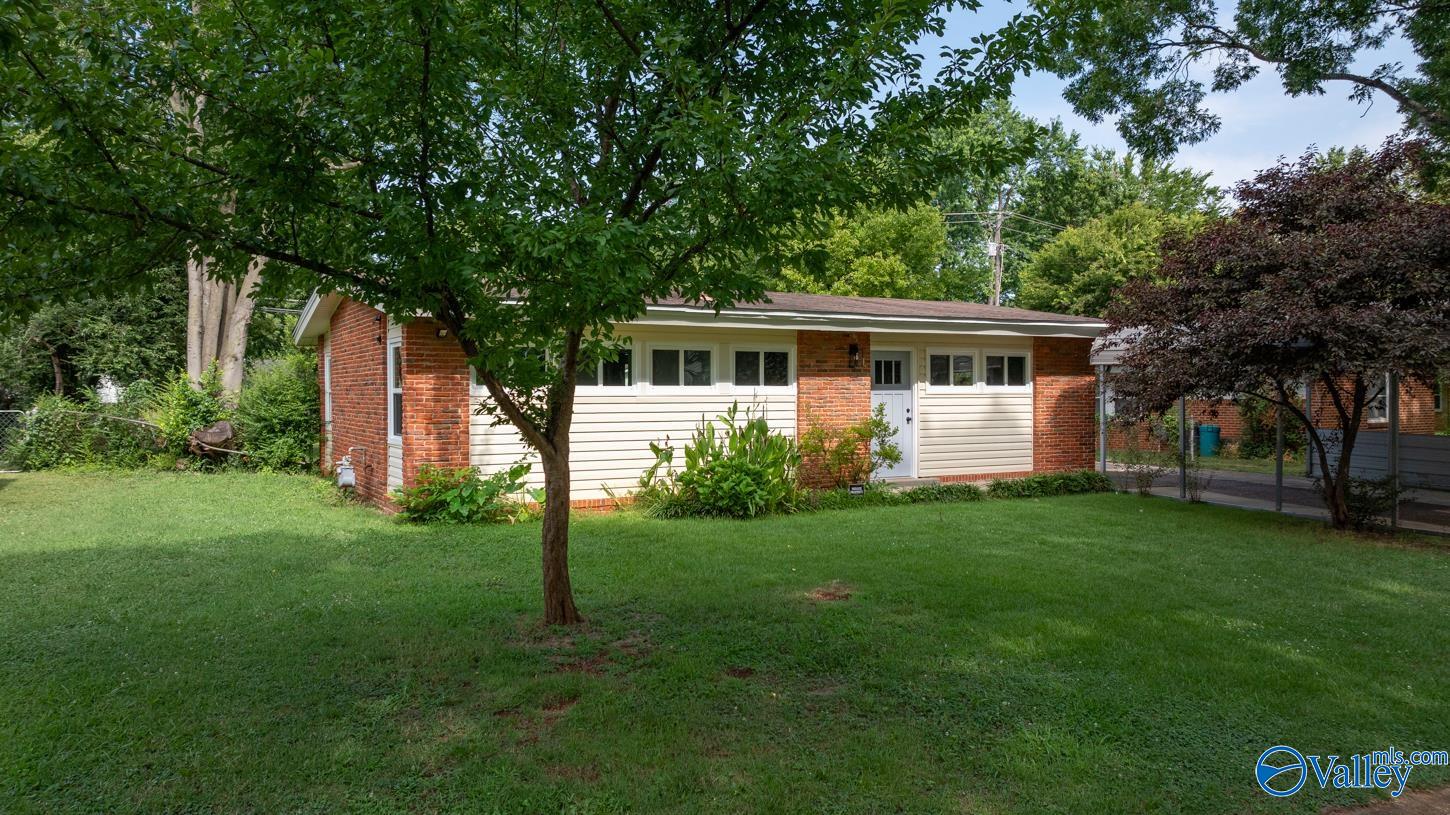 Hillsboro Rd, Huntsville, AL 35805