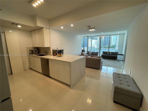 apt-1602-92 Sw 3rd St, Miami, FL, 33130-3078 | Card Image