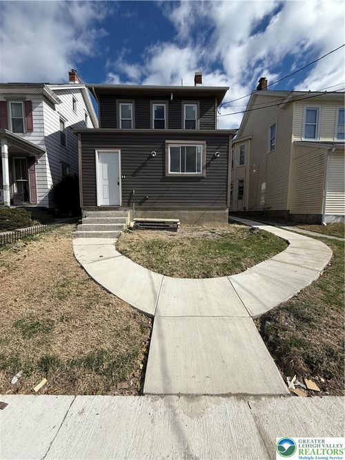 729 3rd St, CATASAUQUA, PA, 18032-2338 | Card Image