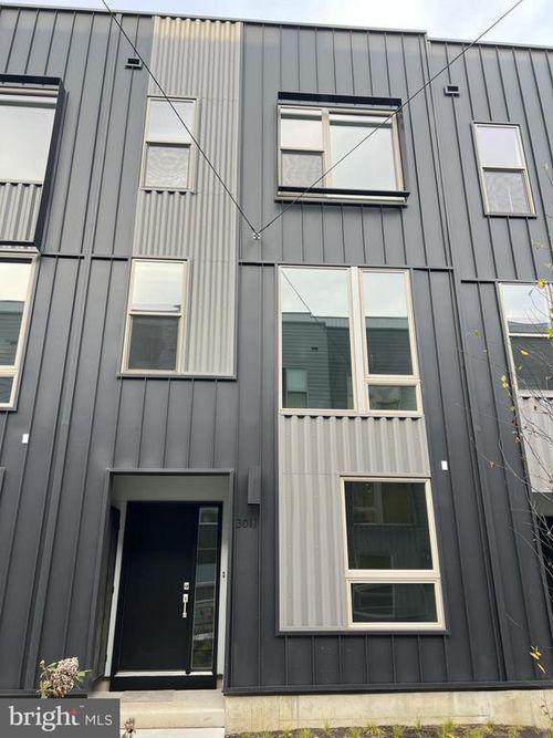 3011 Evergreen Walk, PHILADELPHIA, PA, 19125 | Card Image