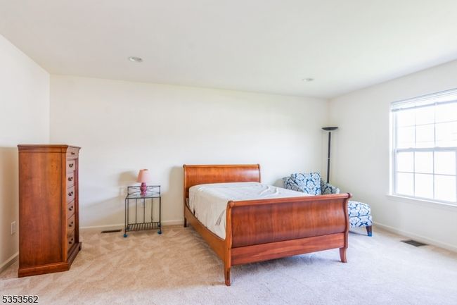 23 Schenck Ln, House other with 4 bedrooms, 2 bathrooms and null parking in SOMERSET NJ | Image 11