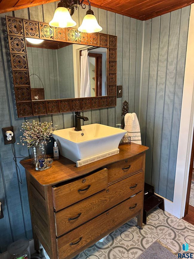 44415 Us Highway 18, House other with 3 bedrooms, 2 bathrooms and null parking in Freeman SD | Image 65