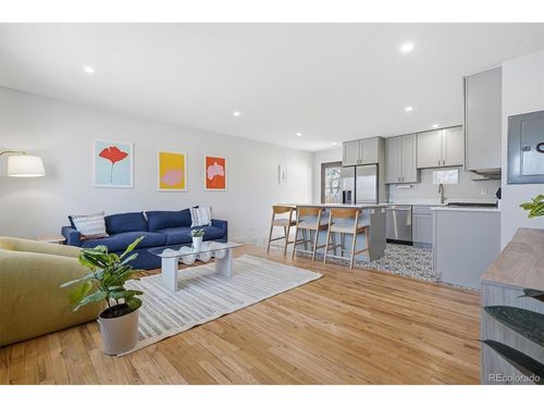 1087 Wolff St, Denver, CO, 80204-2829 | Card Image