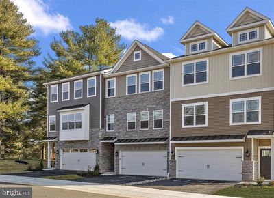 4813 #2 Hogan Drive, Townhouse with 3 bedrooms, 2 bathrooms and null parking in WILMINGTON DE | Image 1