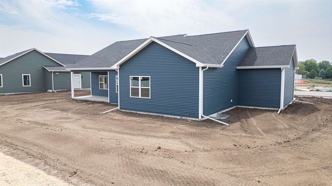 908 Red Hawk Dr, Home with 3 bedrooms, 2 bathrooms and null parking in Milton WI | Image 4