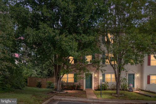 210 Charles St, FREDERICKSBURG, VA, 22405-8718 | Card Image