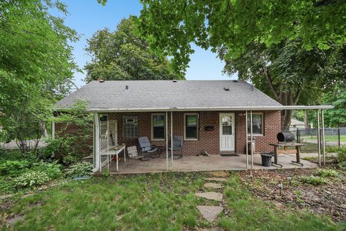 304 17th Ave N, South Saint Paul, MN, 55075-1832 | Card Image
