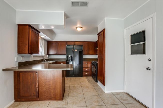 823 Wisteria Way, House other with 3 bedrooms, 2 bathrooms and null parking in Richardson TX | Image 10