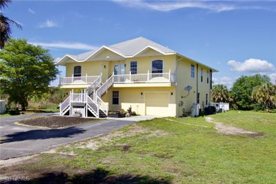 885 39th Avenue Nw, House other with 5 bedrooms, 3 bathrooms and null parking in Naples FL | Image 2