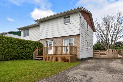 654 Rue Asselin, Gatineau, QC, J8P3H7 | Card Image