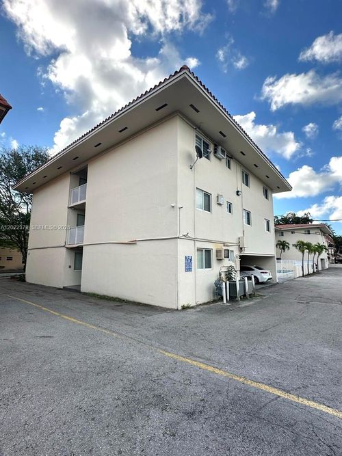 311-1014 Salzedo St, Coral Gables, FL, 33134-2833 | Card Image