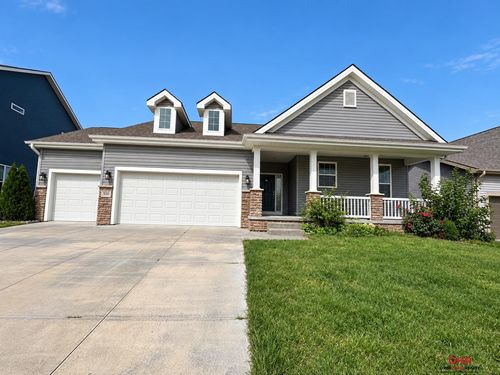 930 Kooser Dr, Lincoln, NE, 68521-4576 | Card Image