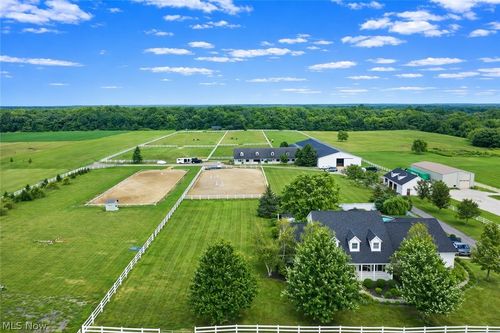 16501 Station Rd, Columbia Station, OH, 44028-9167 | Card Image