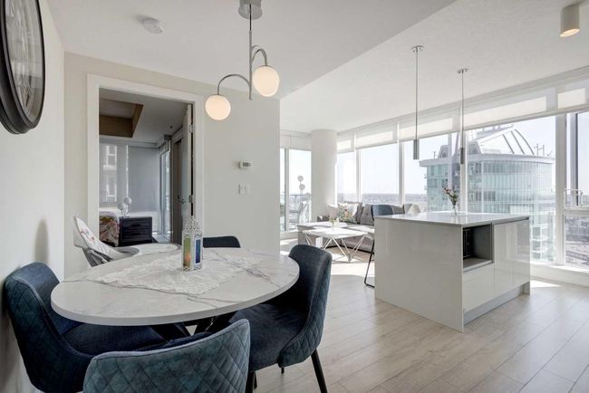 3304 - 1188 3 St Se, Condo with 2 bedrooms, 2 bathrooms and 2 parking in Calgary AB | Image 9