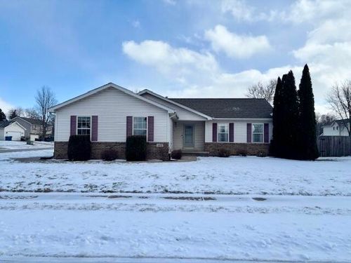 401 Sutton Ave, Kouts, IN, 46347-9586 | Card Image