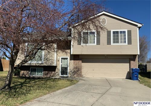 18908 T Cir, Omaha, NE, 68135-4117 | Card Image