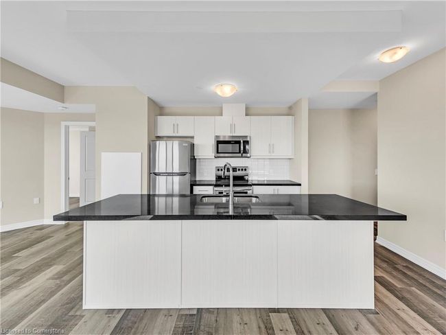 706 - 2750 King St E, House attached with 2 bedrooms, 2 bathrooms and 1 parking in Hamilton ON | Image 14