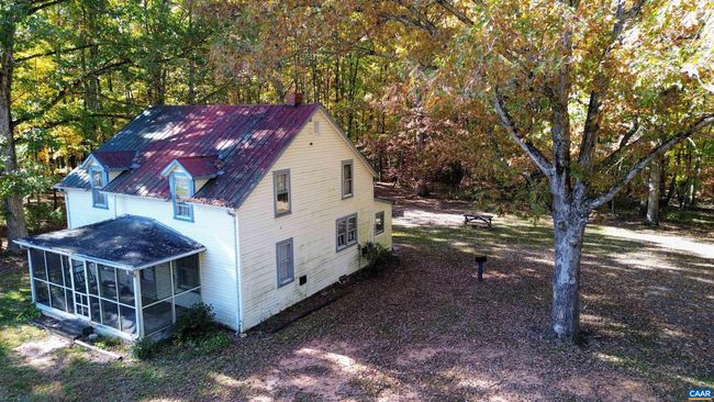 1367 S Constitution Rte, House other with 4 bedrooms, 1 bathrooms and null parking in DILLWYN VA | Image 11