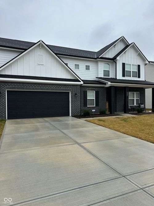 521 Tess Blvd, Westfield, IN, 46074-1008 | Card Image